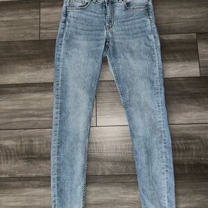 H&M Blue Skinny Jeans Classic Denim Style